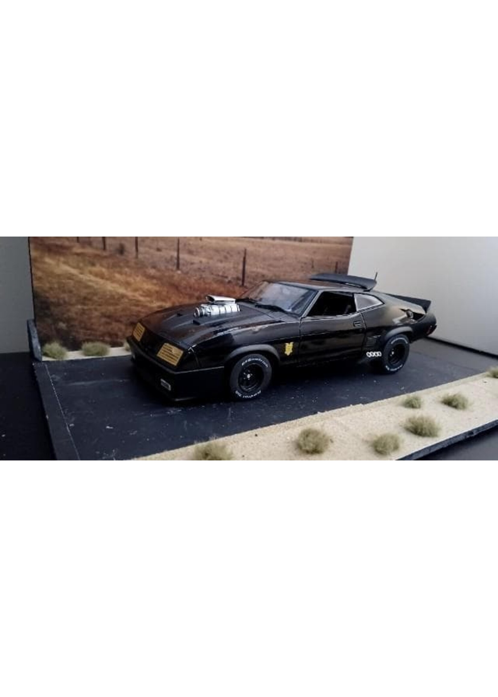 Mad Max 1/18 Car by Robert Berreth (3)