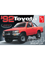 AMT AMT1425 1992 Toyota 4x4 Pickup (1/25)