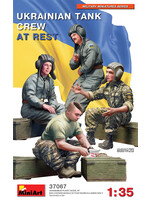 MiniArt ***zMIART37067 Ukrainian Tank Crew at Rest (1/35)