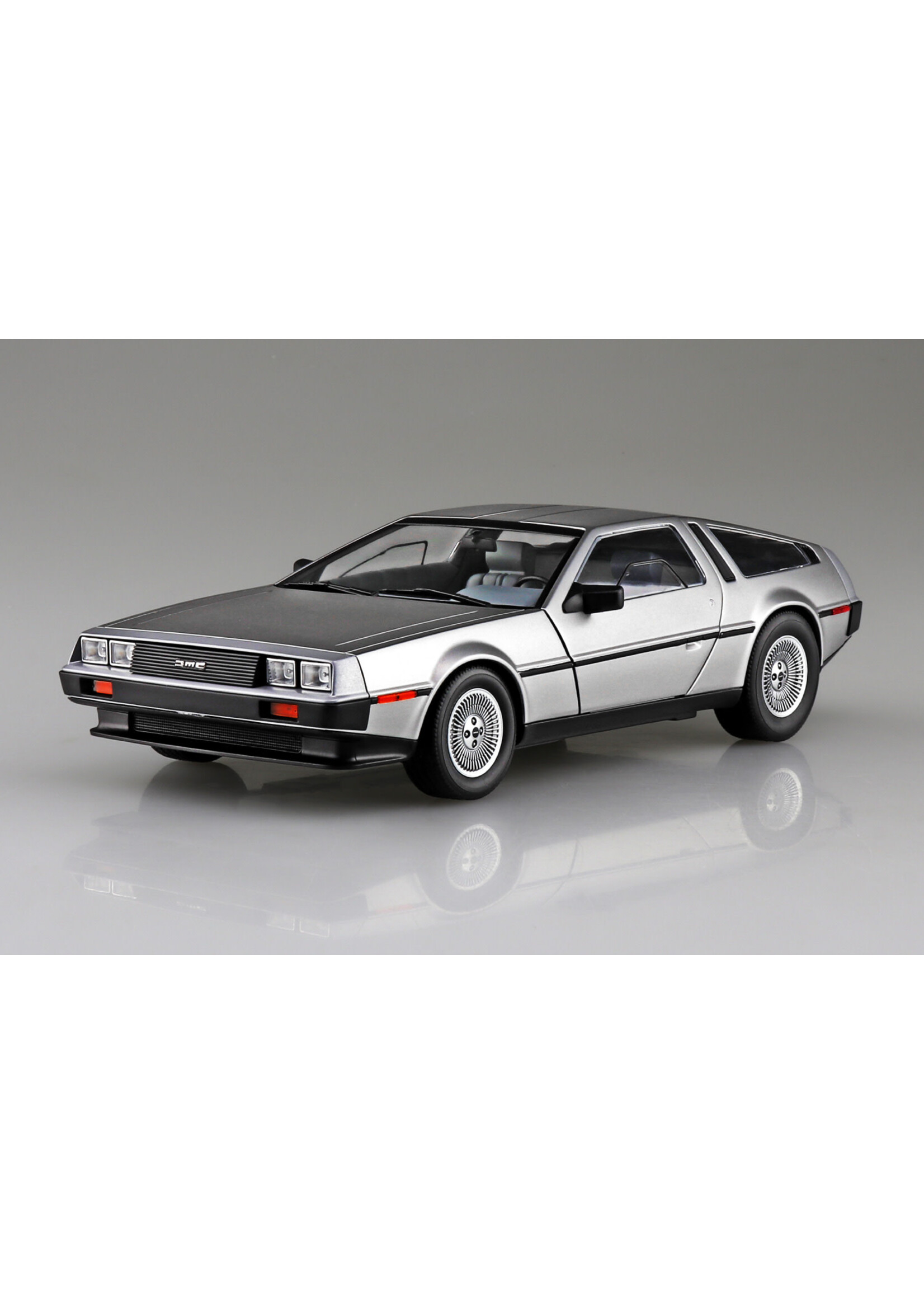 Aoshima AOS06435 1982 Delorean DMC-12 (1/24)