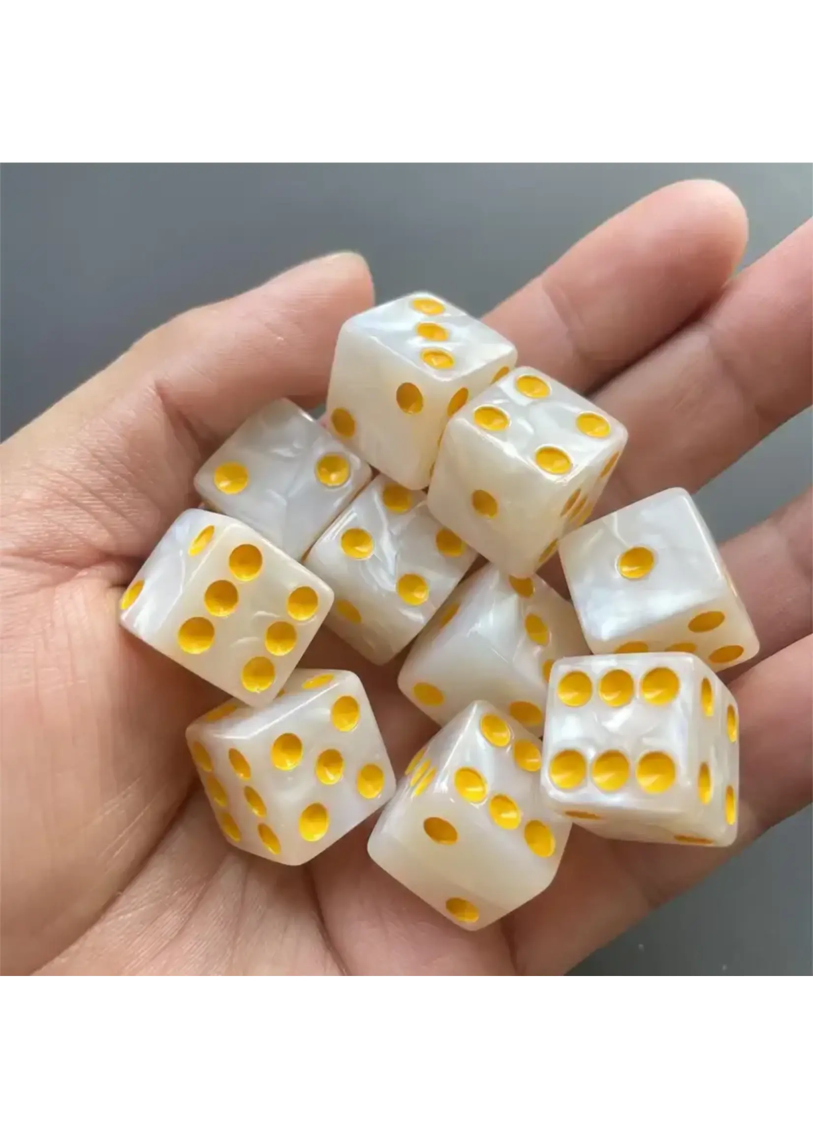 Dice 16mm 10pc White Yellow