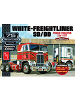 AMT AMT1046 White Freightliner 2In1 SC/DD Cabover Tractor (1/25)