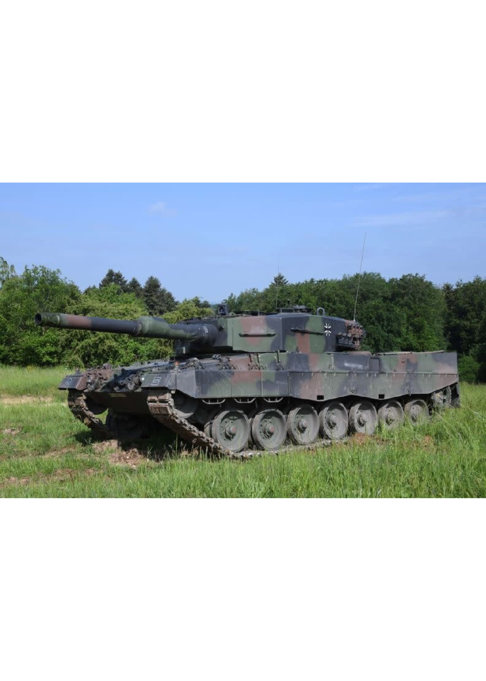 Academy ACA13428 German Army Leopard 2A4 (1/72)