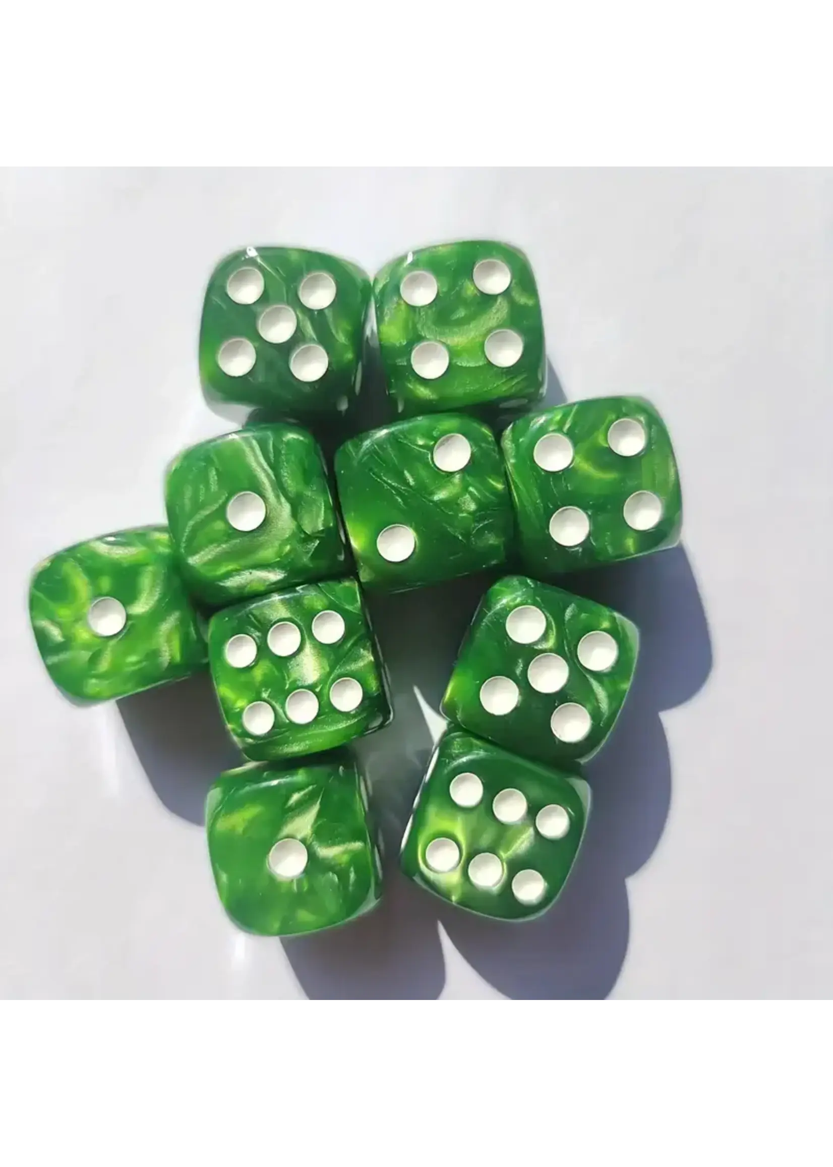 Dice 16mm 10pc Pearl Green White