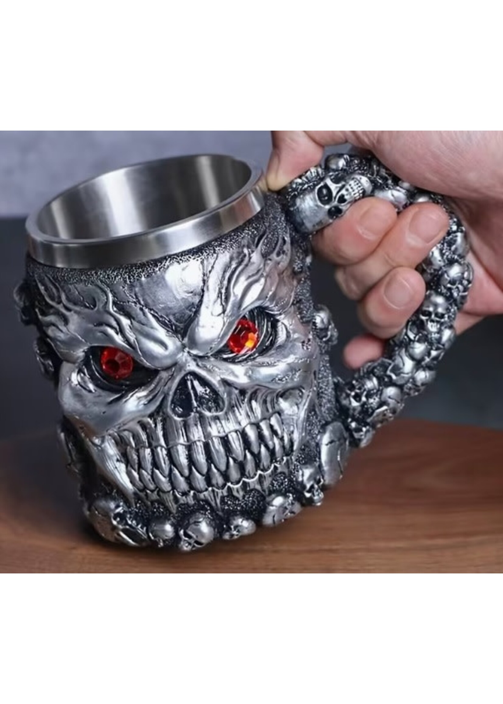 Mug Gothic Skull with Red Eyes