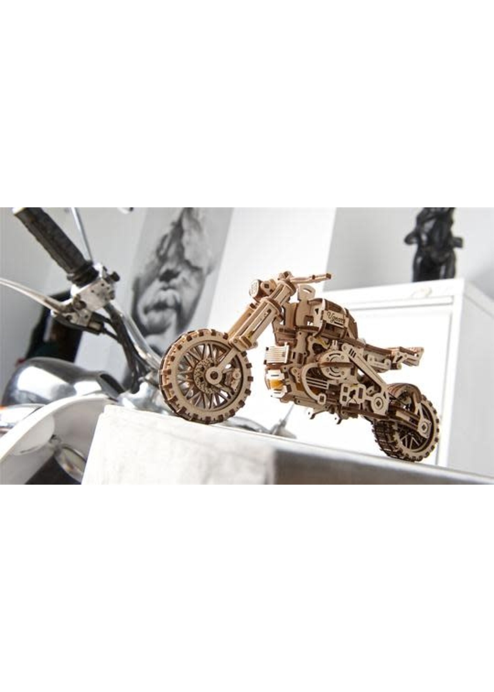 UGEARS UGR70137 Scrambler with Sidecar (380pc)