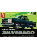 AMT AMT1408 1992 Chevy Silverado Fleetside Short Bed (1/25)