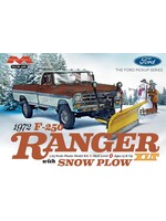 Moebius MOE2568 1972 Ford F-250 4x4 with Snow Plow (1/25)