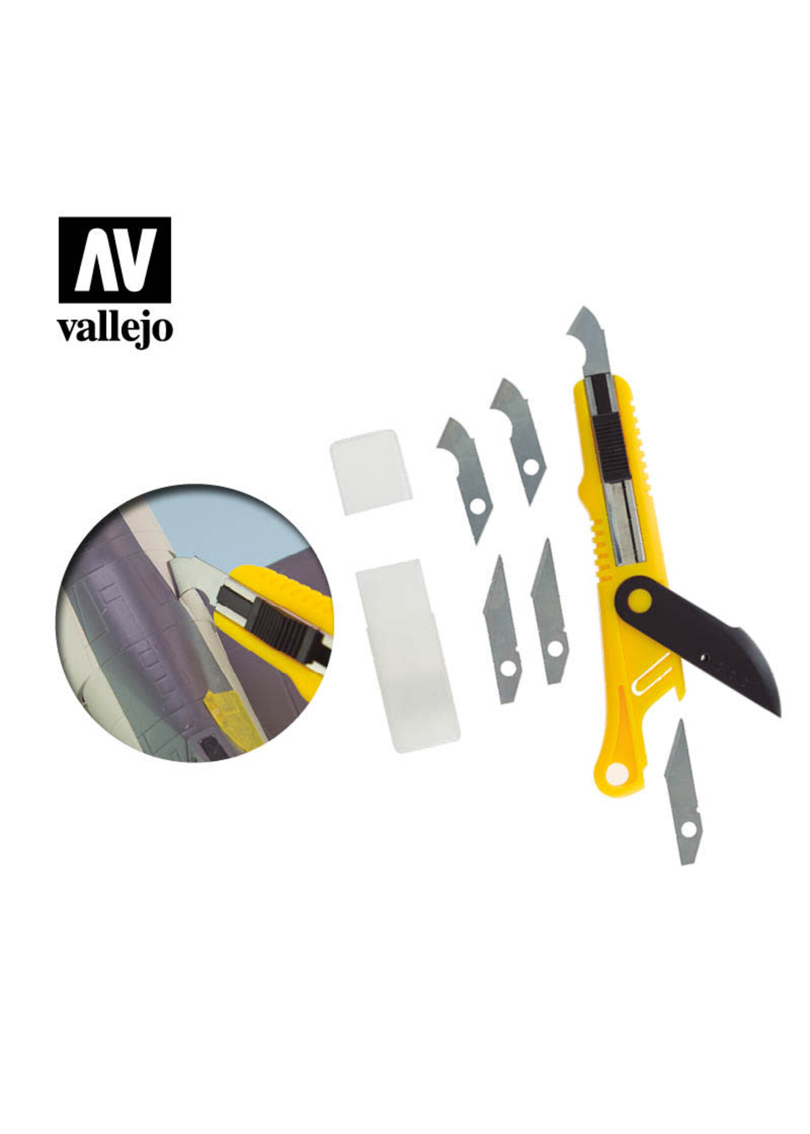 Vallejo Plastic Cutter/Scriber Tool with 5 Blades