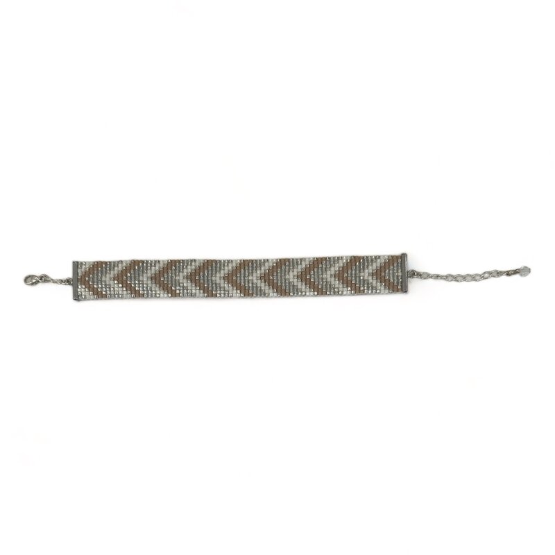 ASHERAH JEWELLERY THE SICKLE BRACELET, IN BEIGE