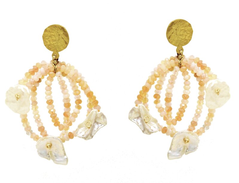 INAMUL LUMANI Round Primavera Earrings - Dusty Pink and Gold