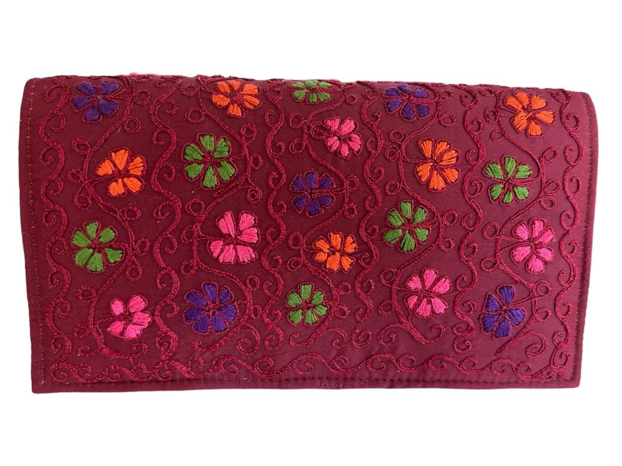 HOUSE OF INNANA Red Clutch with Embroidery