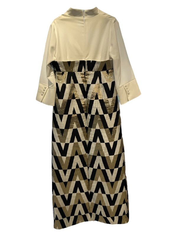 EMAN ALAHMAD White abaya with feathers and geometric detailing