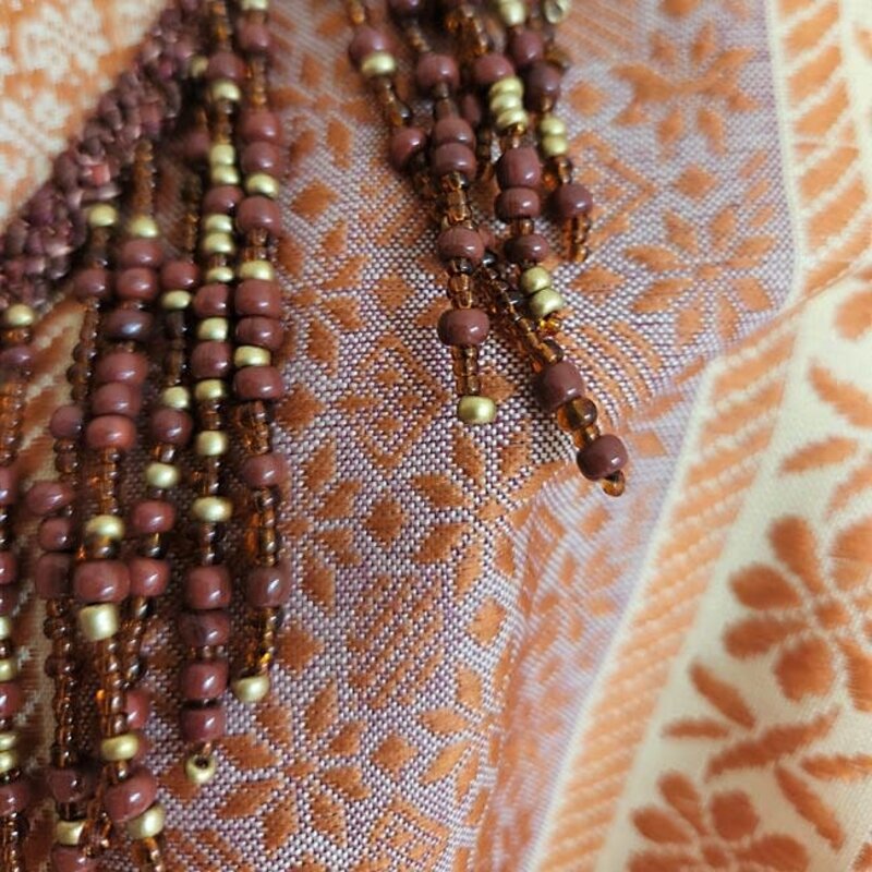 OLA'S GARDEN Beige and brown scarf with brown tassels