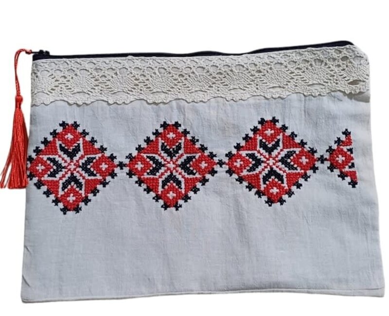 KHEETAN Small Pouch with red and black hand embroidery