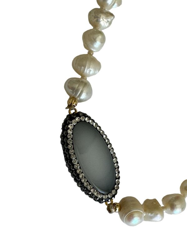 SUHA DESIGN Long pearl necklace with Gray Agte