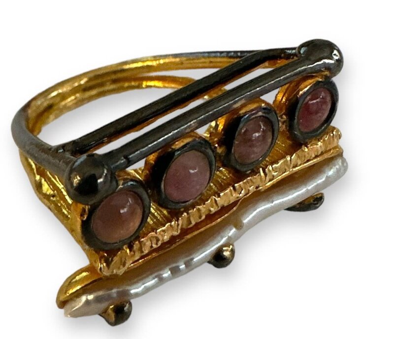 BY RAFAH Two Lines Gold Plated Ring with Pearls and Amethyst