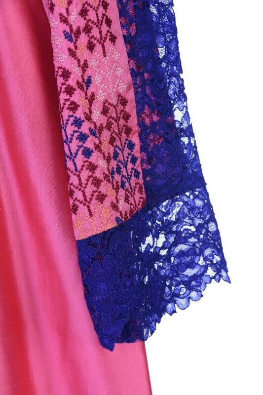 MAY KHOURY Pink Silk abaya with Navy blue lace