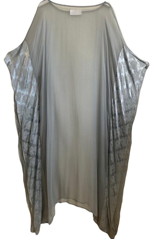 BY RAFAH LIGHT GREY SHIFFON kaftan WITH SILVER details