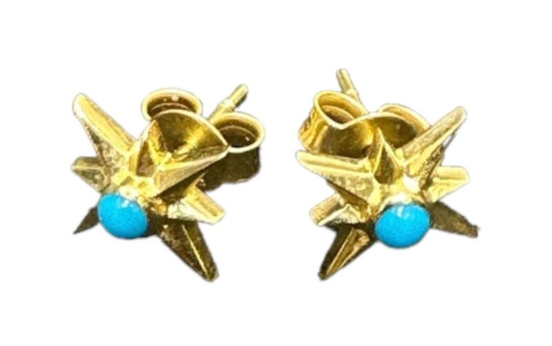 YOLA JAHSHAN Star stud Earrings with blue topaz