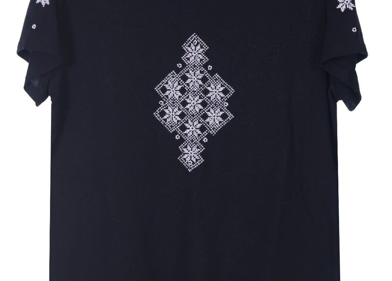 HOUSE OF INNANA Black T-Shirt with Embroidery