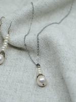 None Pink Pearl Seed Beaded Necklace With Teardrop