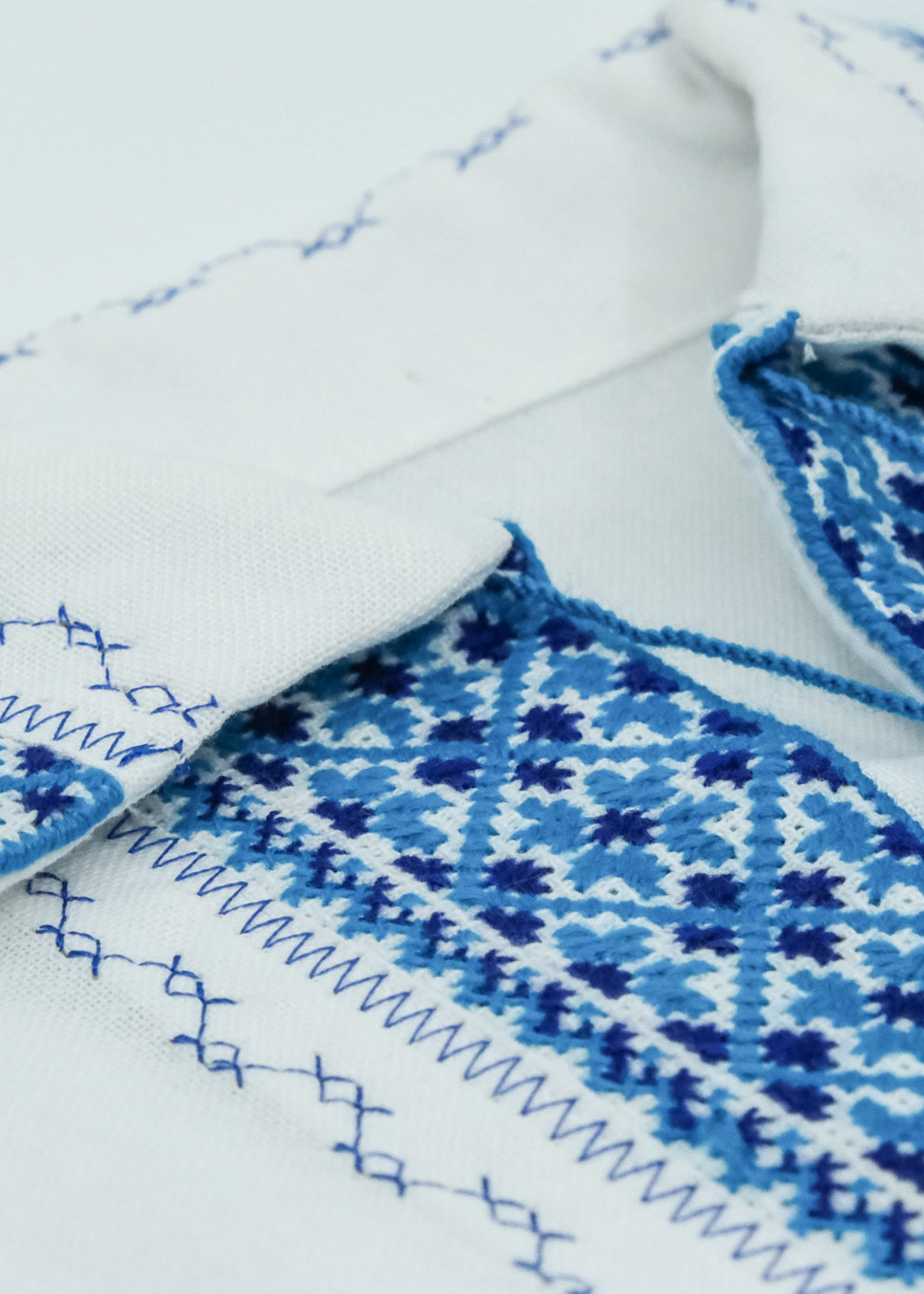 None White Boys Linen Shirt With Blue Embroidery
