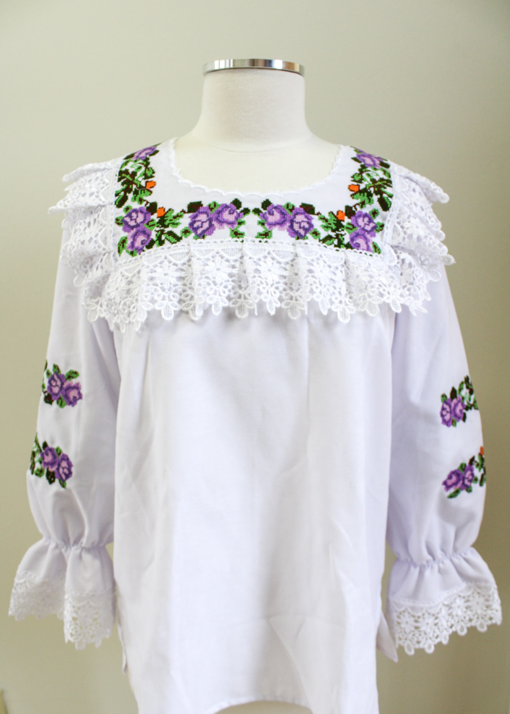 Blouse (XL) Square Neck Lilac Embroidery