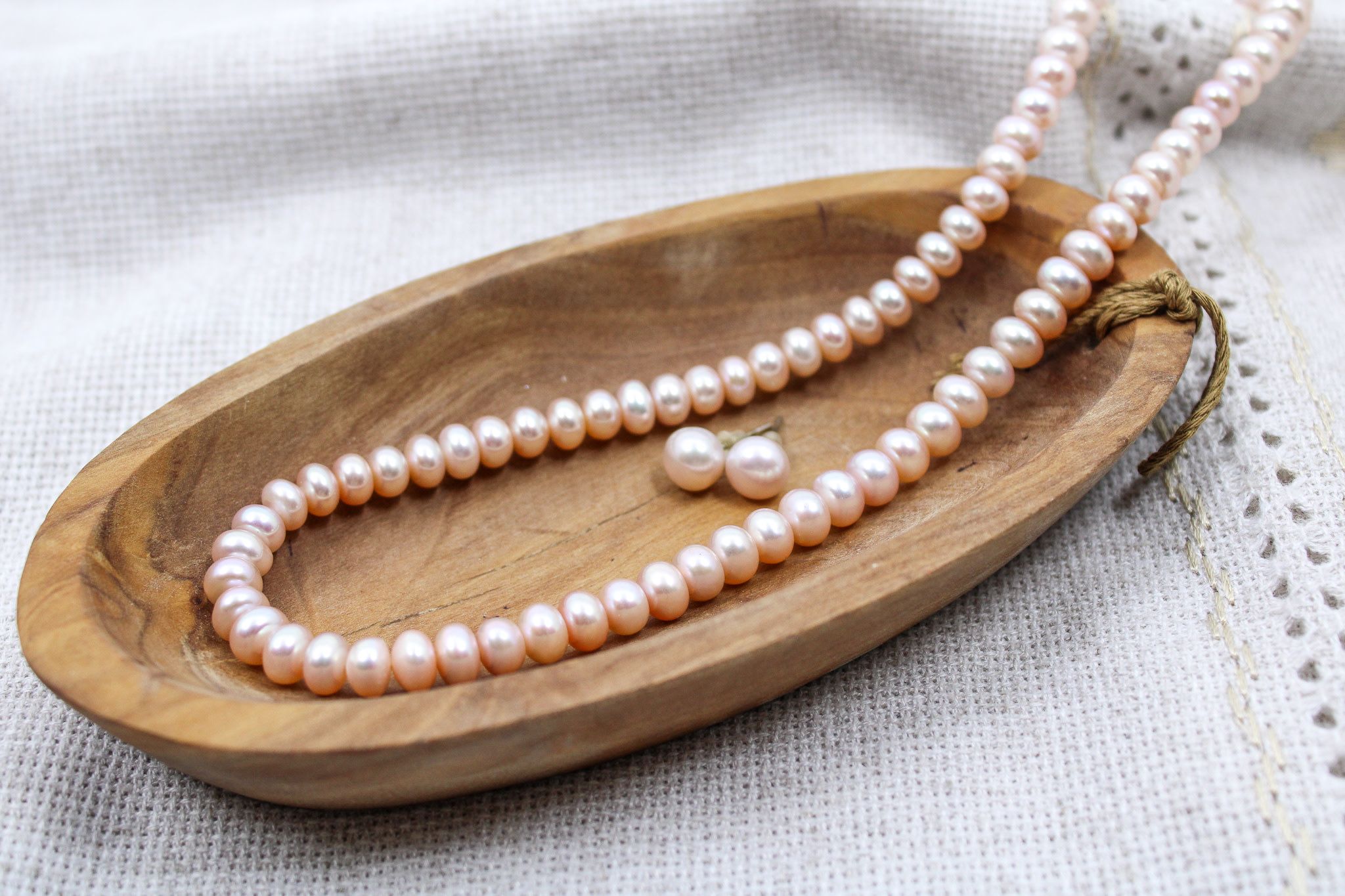 Pearl stud hotsell and necklace set