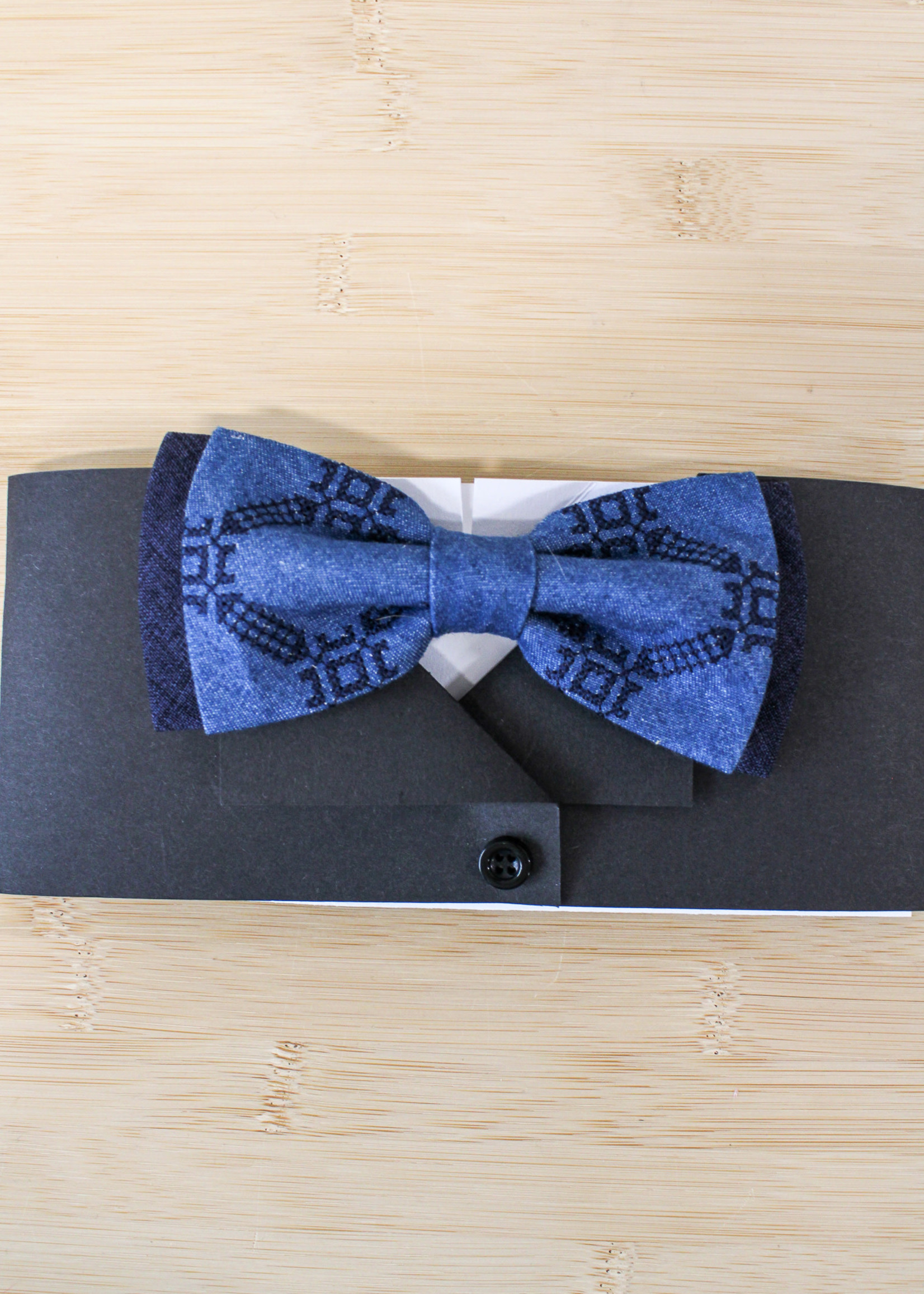 APPAREL - Men's    Bowtie