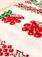 None HOME - Runner Red and Green Cranberry and Acorn Motif