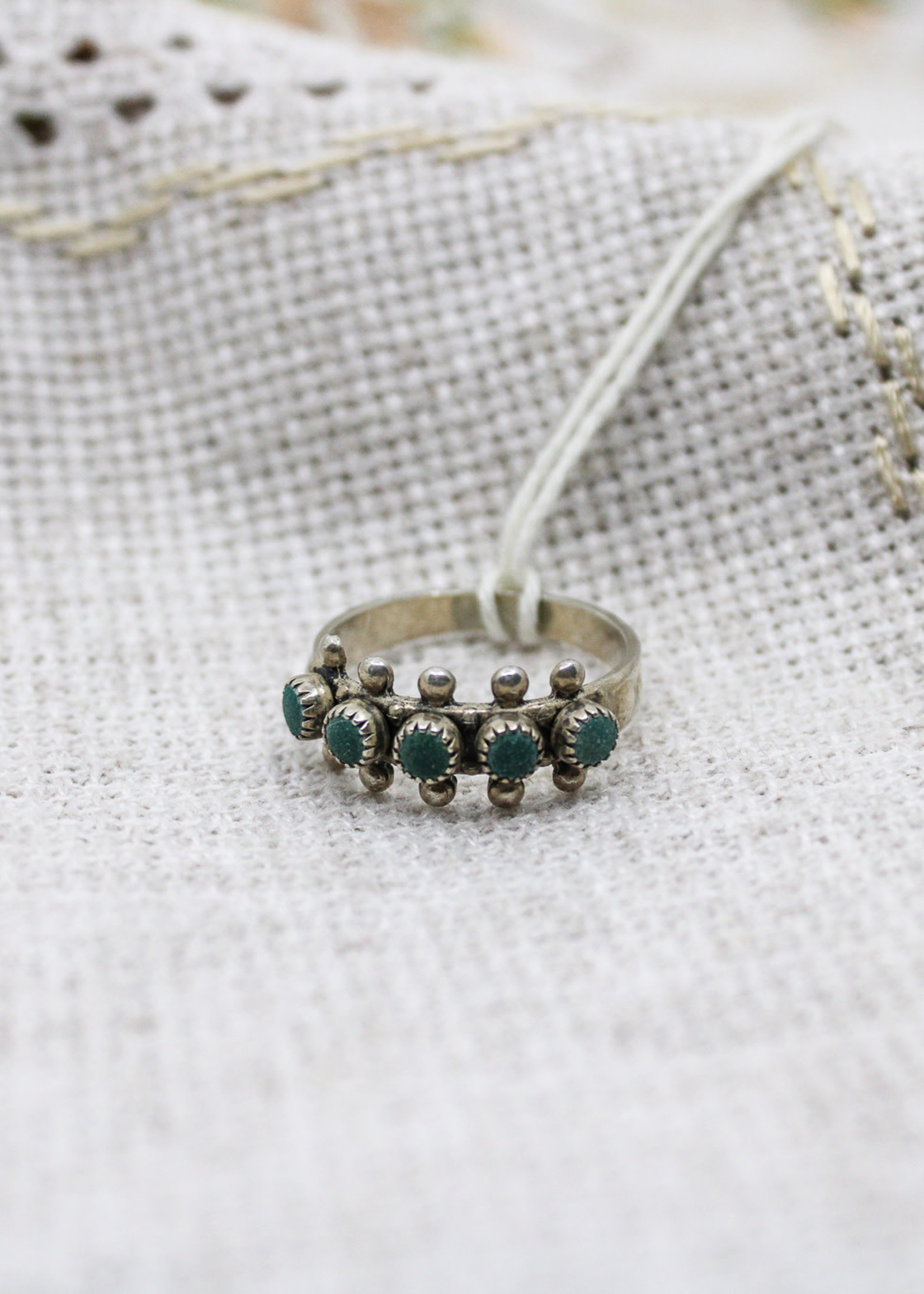 JEWELRY -  Ring  with Green Stones