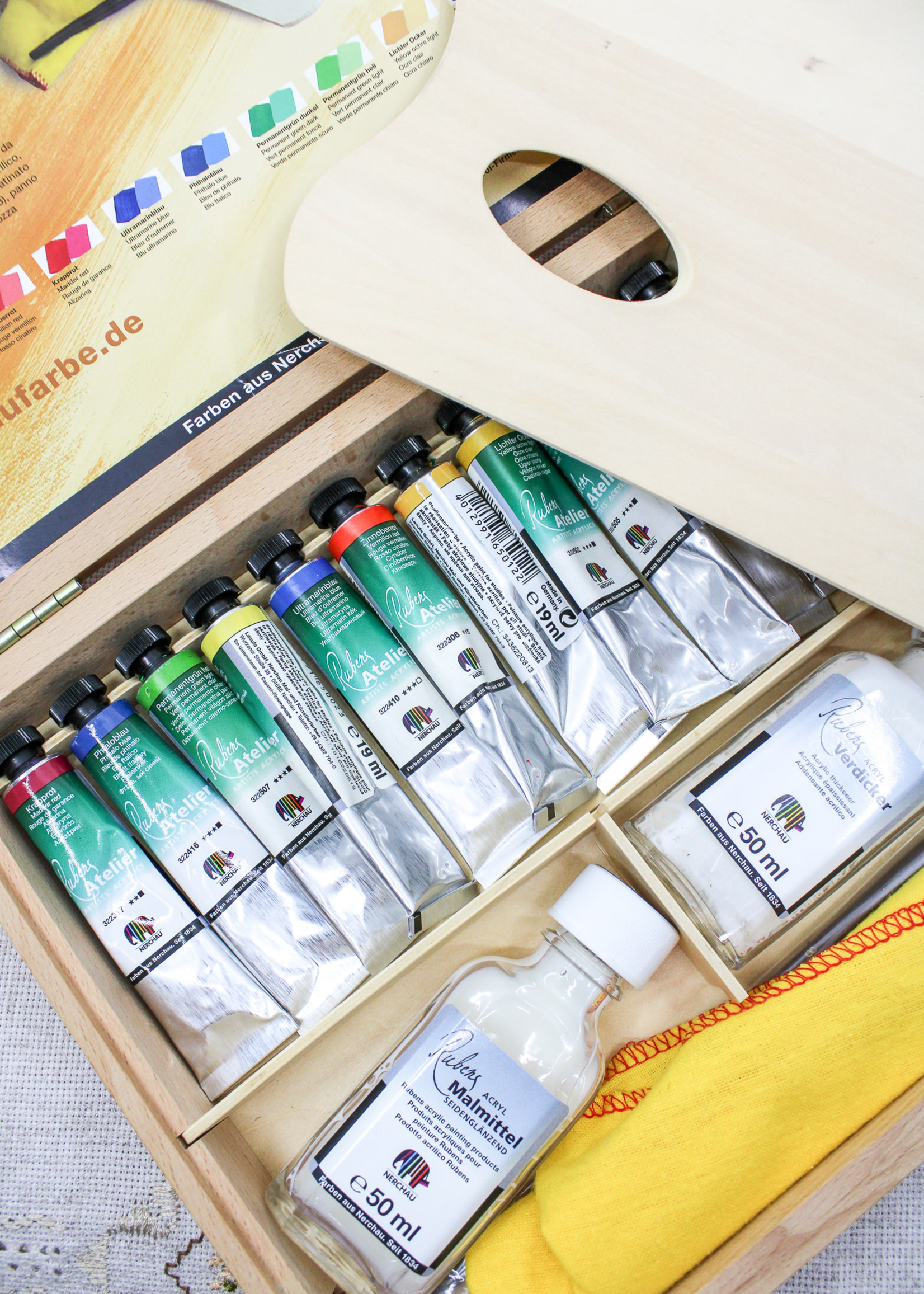 KIDS - NERCHAU painting Set RA 12 H in a wooden box, acrylics paint for students