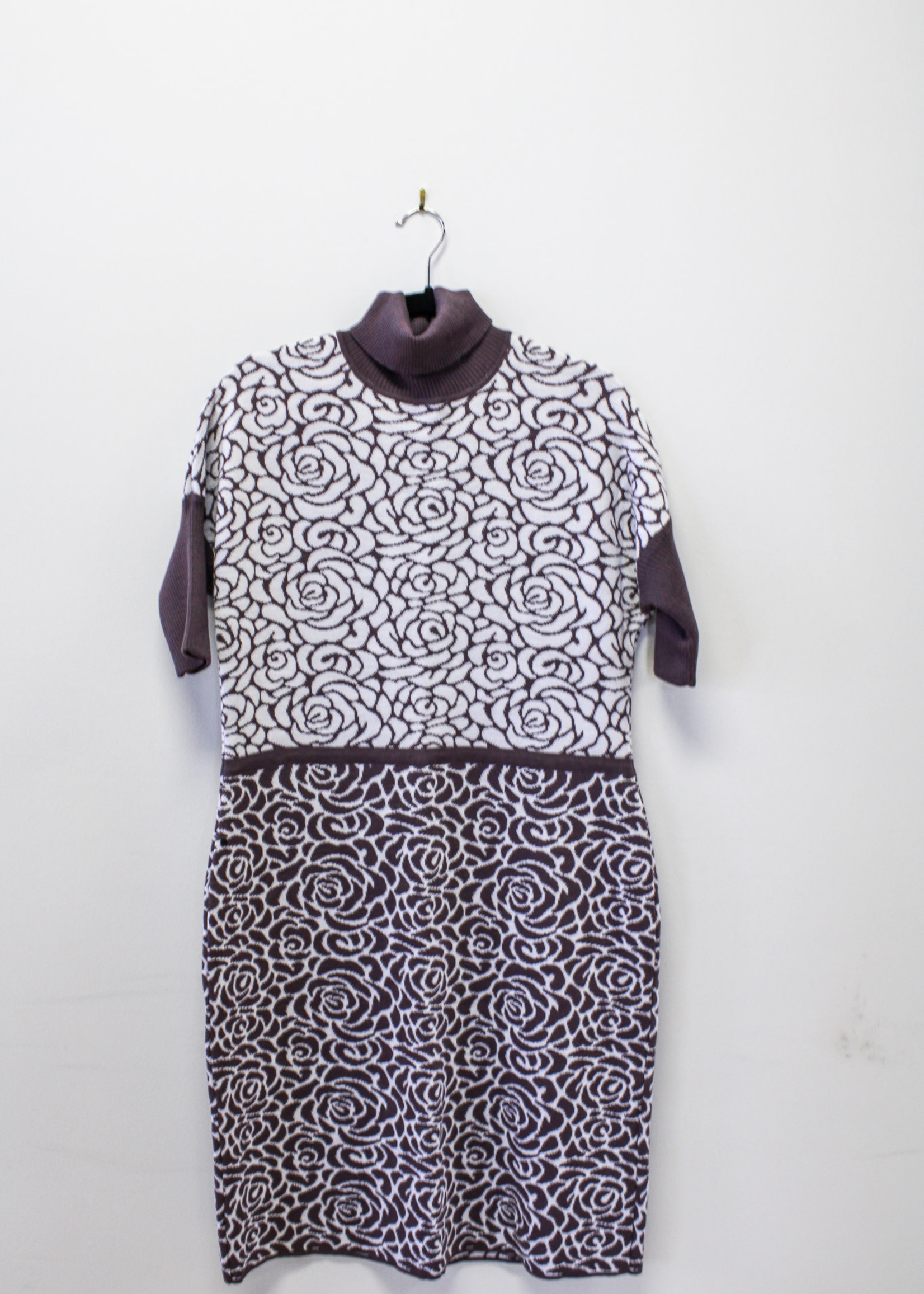DRESS-Mauve Floral Print Sweater Dress (L)
