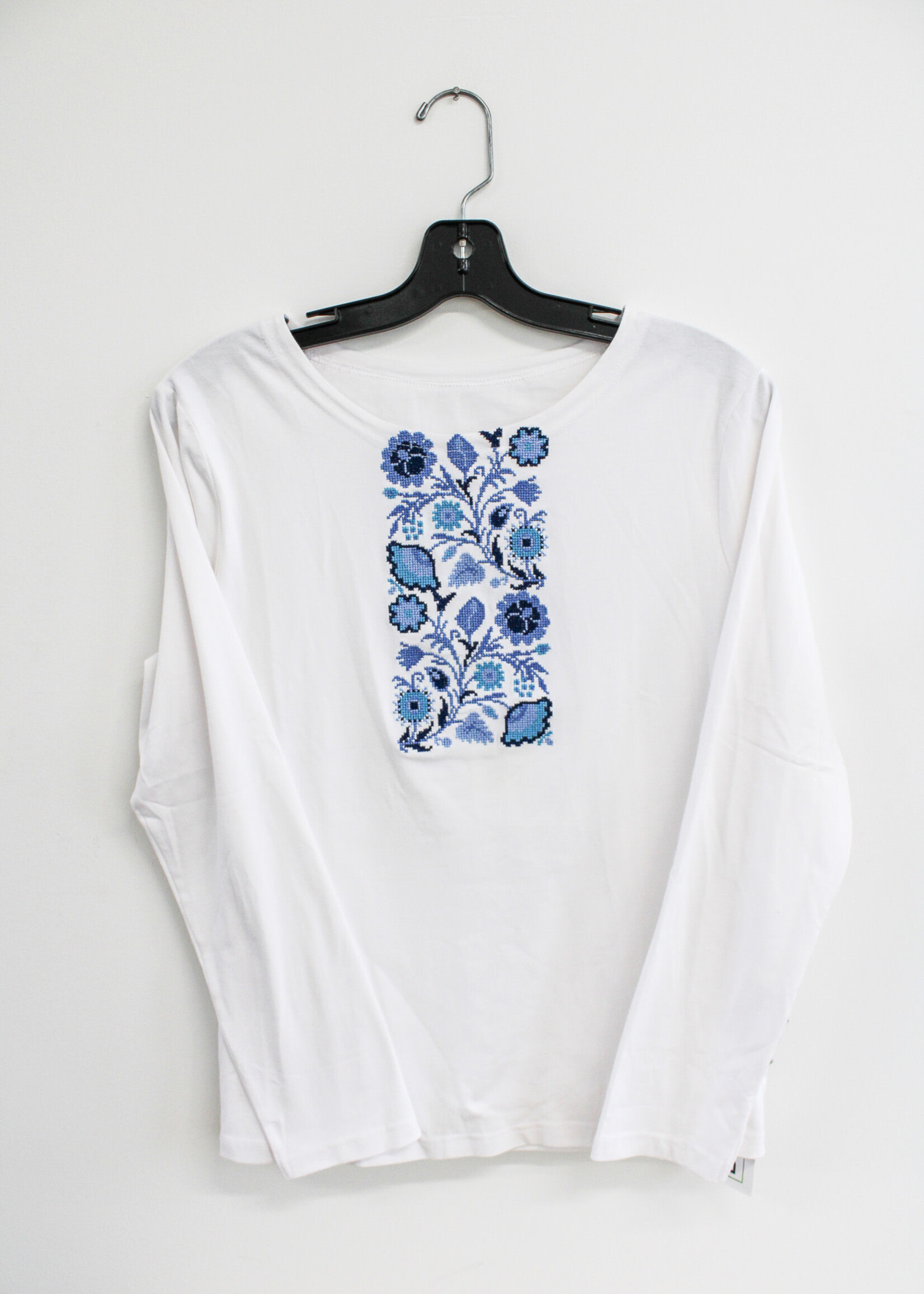 APPAREL- SWEATSHIRT(W) - White, Size 50, with Blue Floral Embroidery