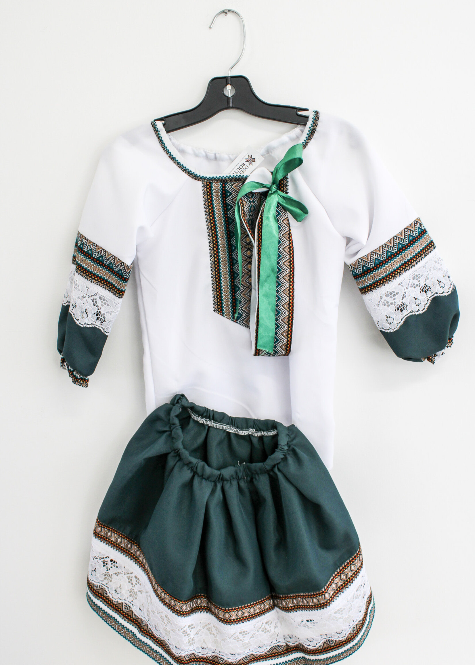 KIDs - SET Green vyshyvanka  with lace & skirt/belt