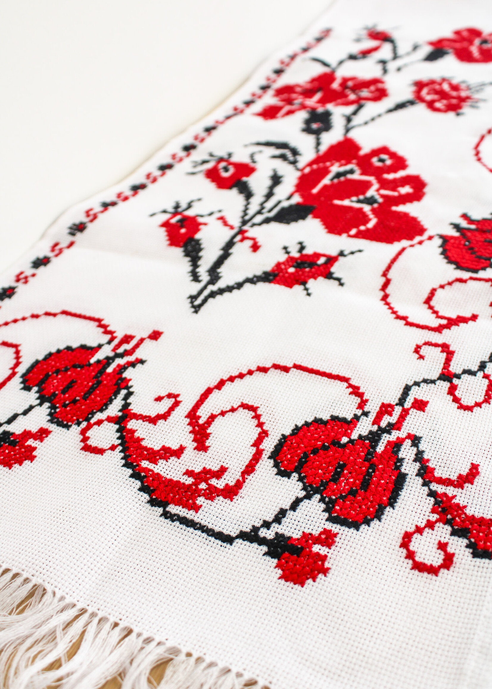 RUSHNYK - White 91x13 in. Handmade Red/Black floral  Embroidery