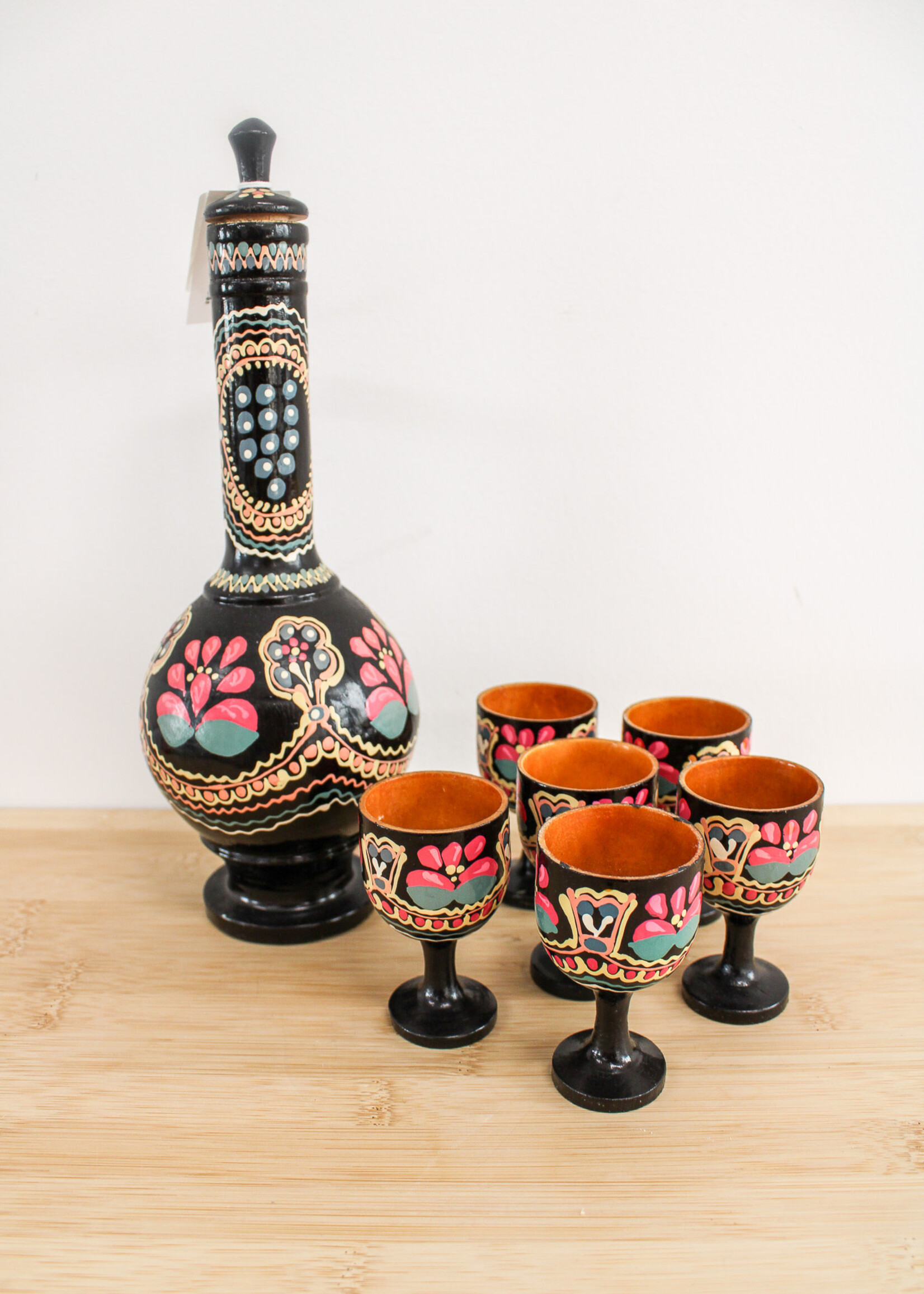 HOME - Decanter Wooden, hand painted & 6  cups. Set