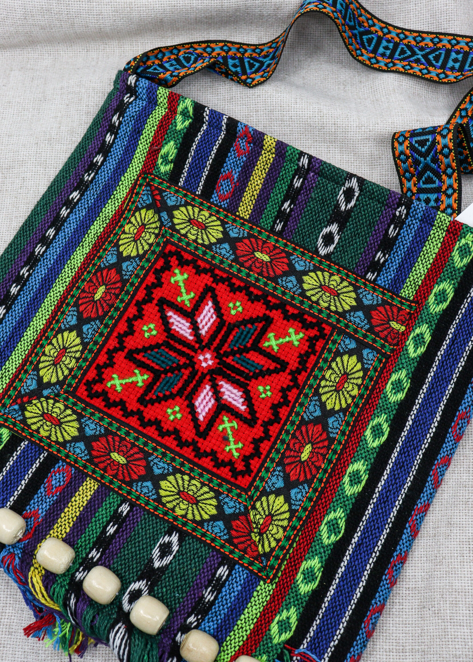 ACCESSORIES -  Embroidered Tote bag  made of wool (Ukraine)