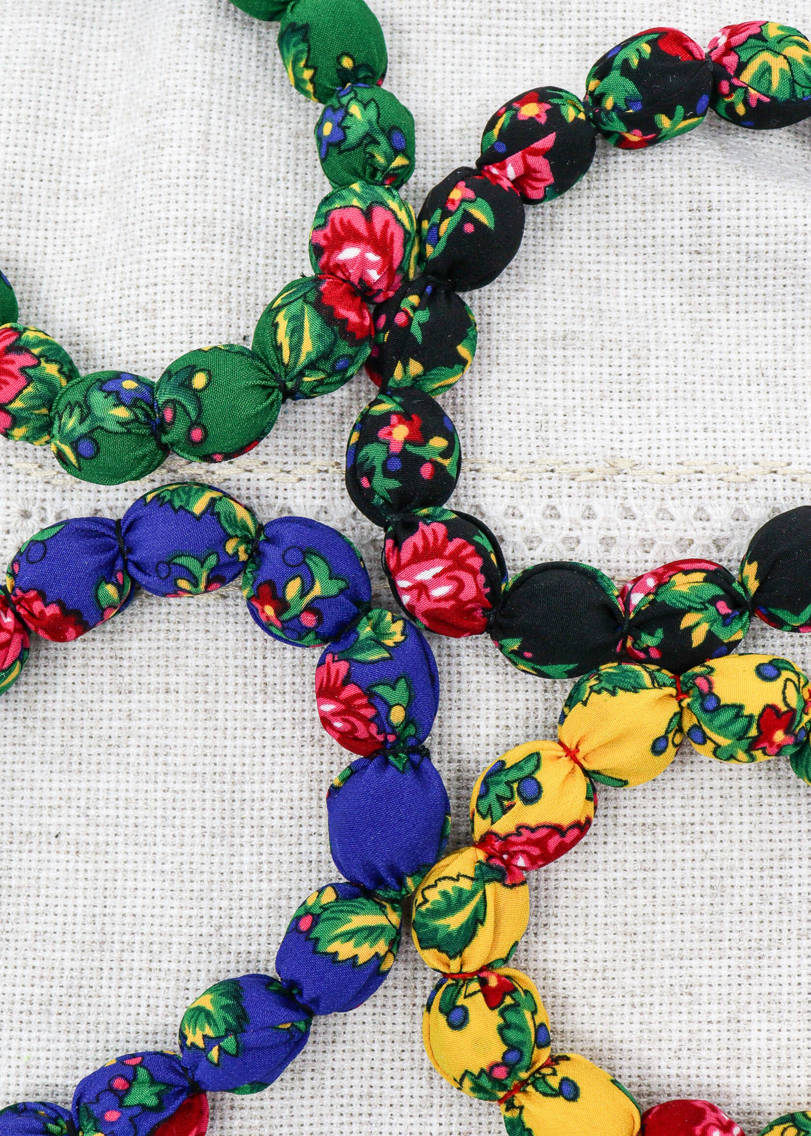 ACCESSORIES - Necklace  Handmade of Wooden Beads / Hustka Fabrics