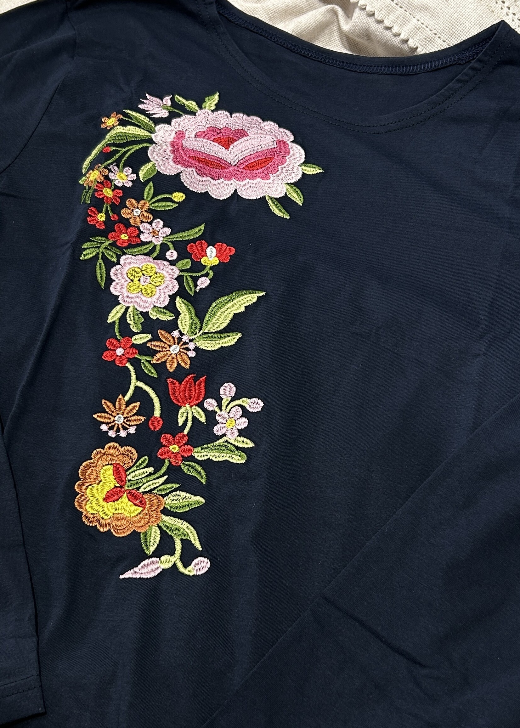 APPAREL -T- SHIRT - (W) Navy  Blue  with Floral Embroidery, size 3XL
