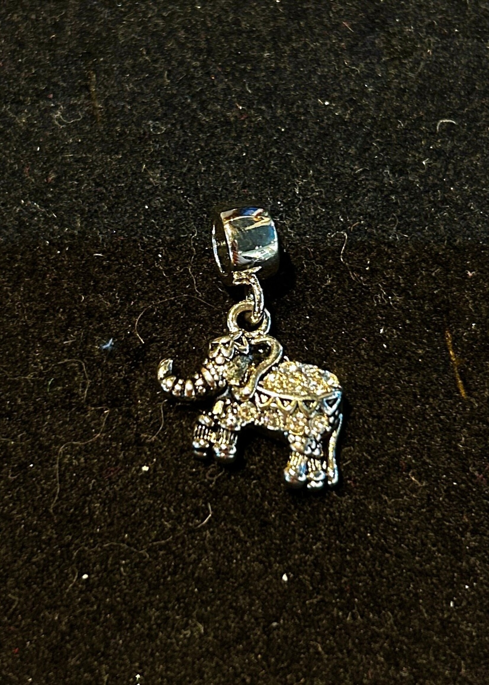 JEWELRY - Silver Charm Sparkly Elephant