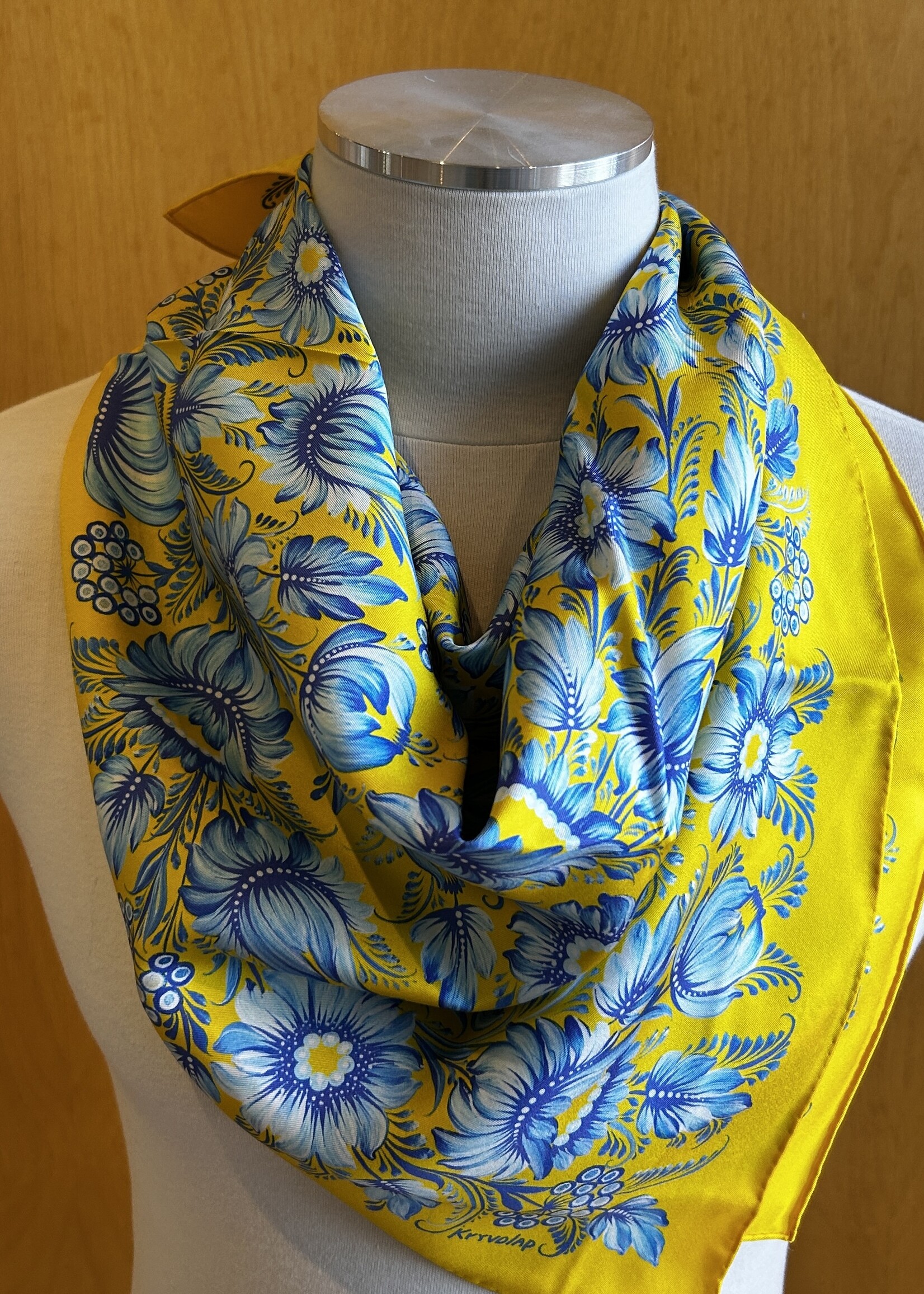 ACCESSORIES - Silk Scarf