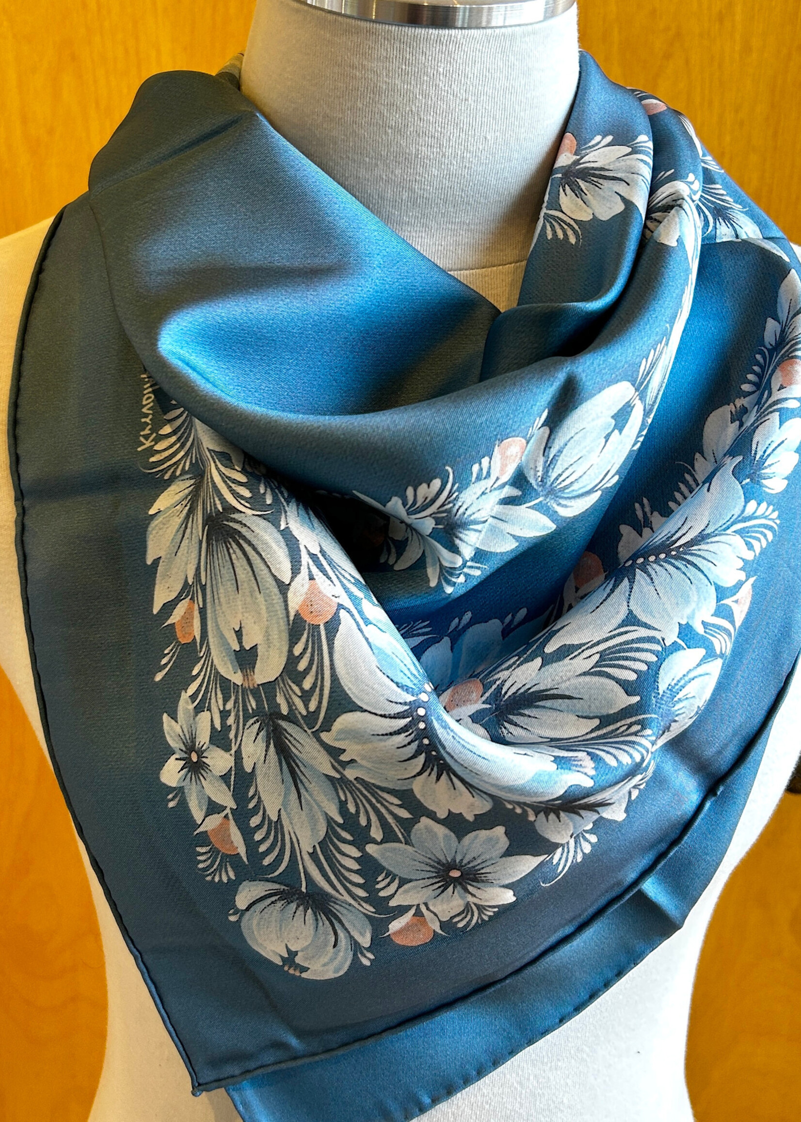 ACCESSORIES - Silk Scarf