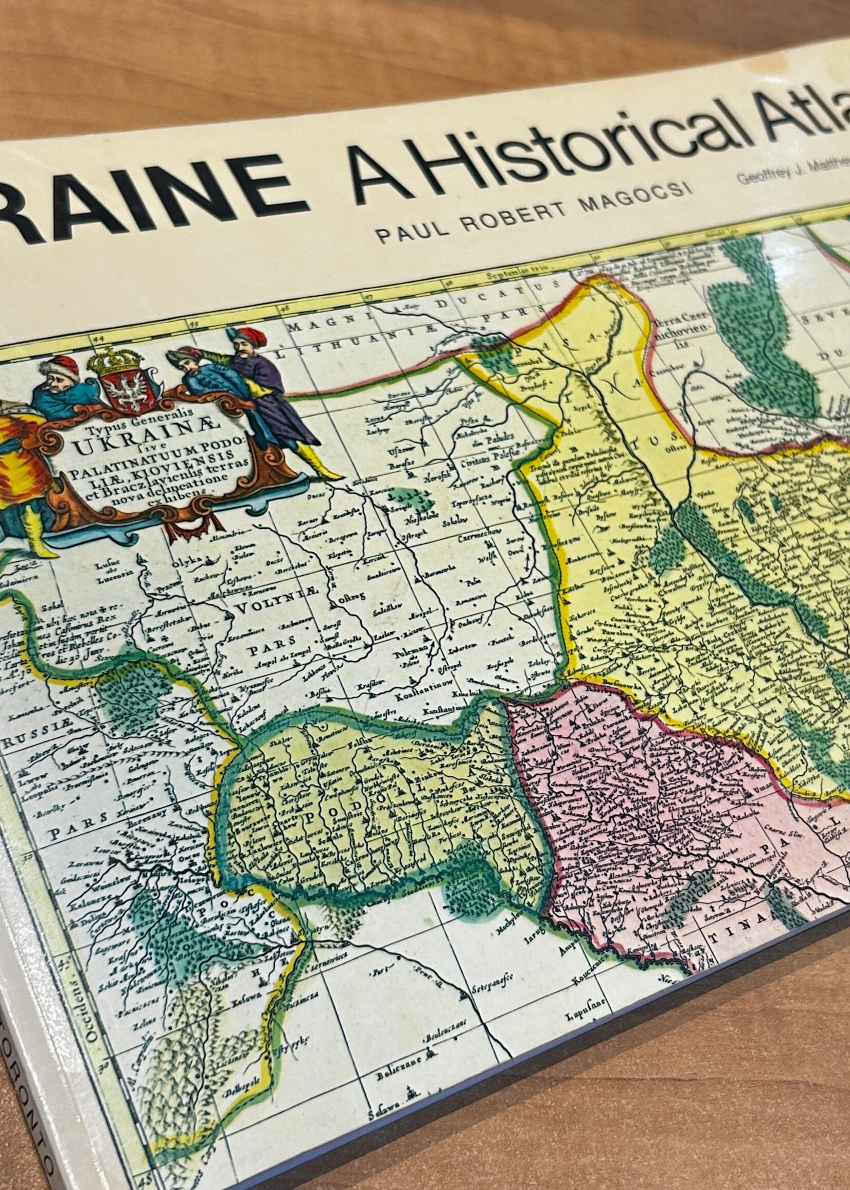 BOOK - UKRAINE A Historical Atlas by Paul Robert Magocsi, rare book