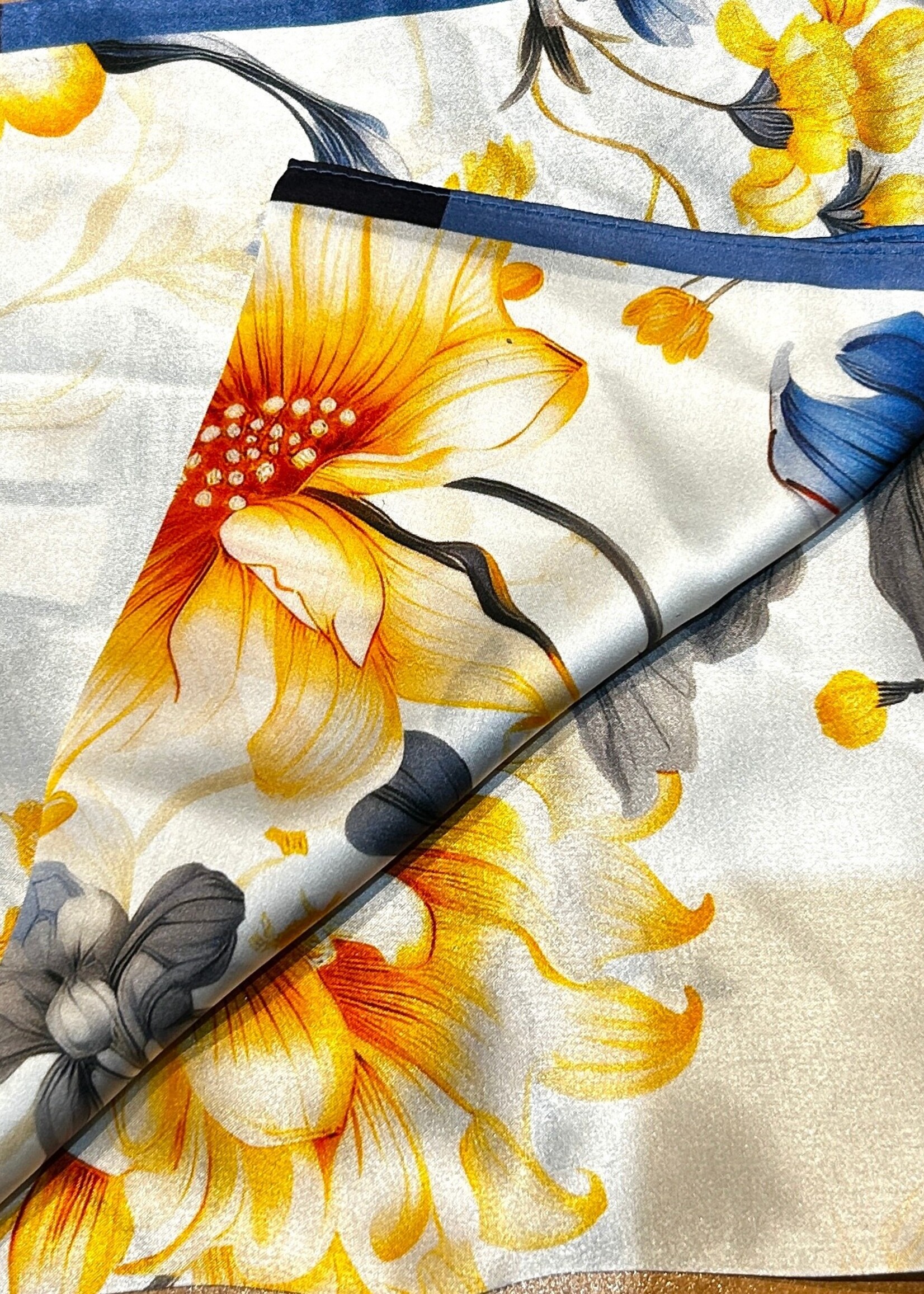 ACCESSORIES - Silk Scarf, Neck size 20x20' in  Ukrainian Colours