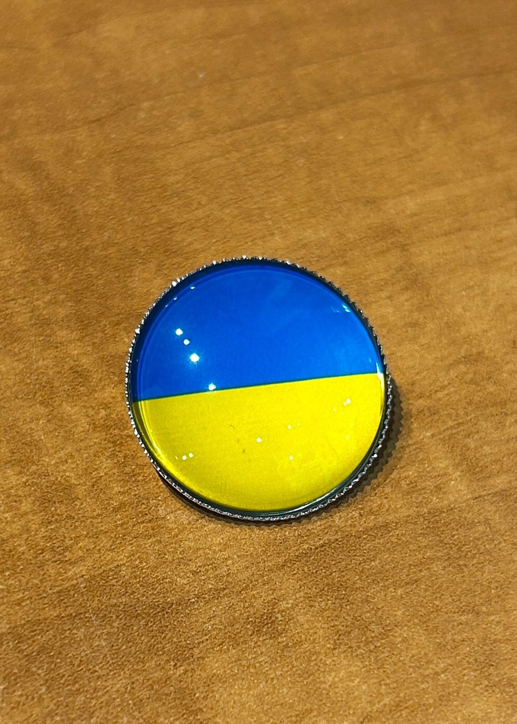 ACCESSORIES - Pin Ukrainian Colors -Tryzub /Flag