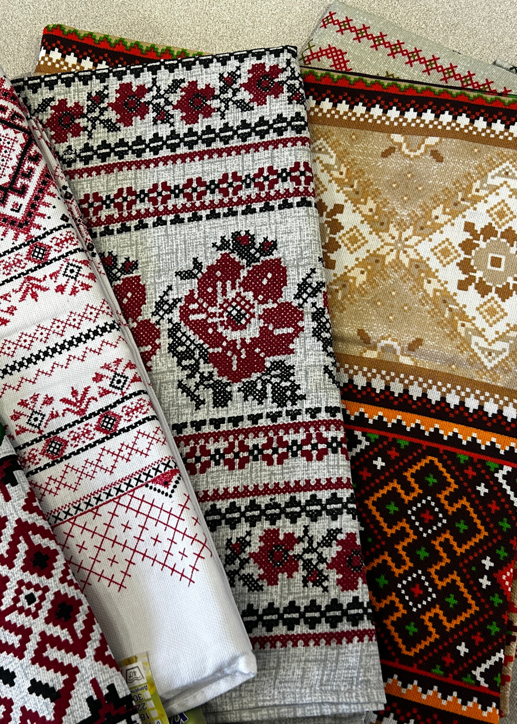 HOME - Tablecloth Linen Ukrainian 59x59"