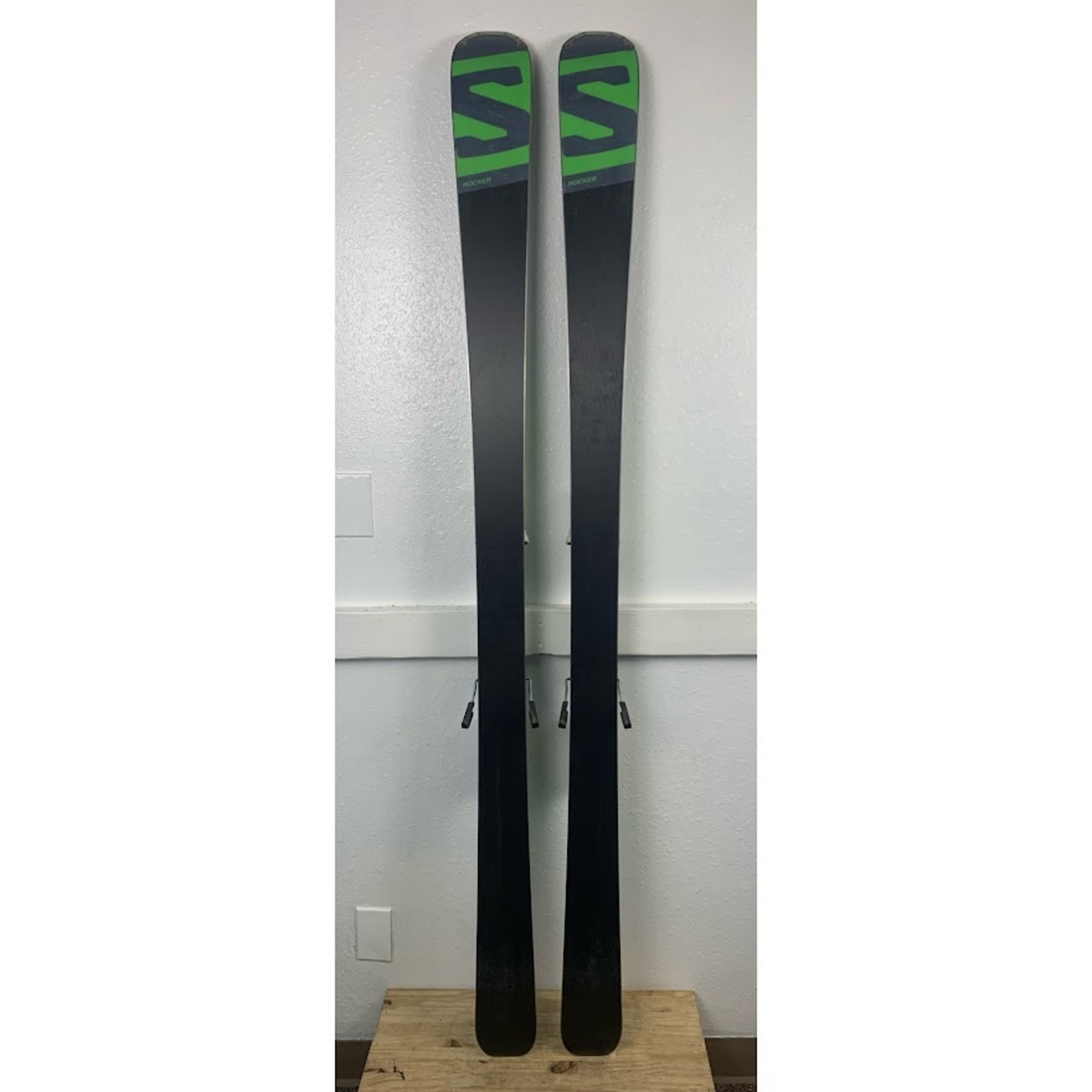 Salomon X Drive Skis + Salomon Z12 Bindings, Size 175 cm