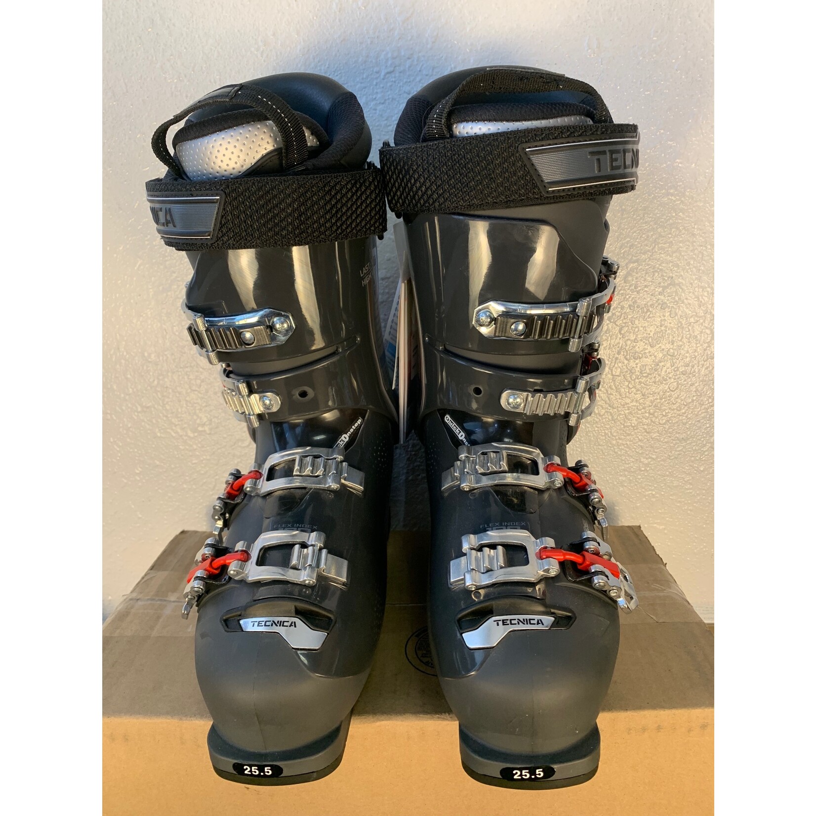 Tecnica NEW 2022 Tecnica Mach 1 100 HV Ski Boots, Size 25.5
